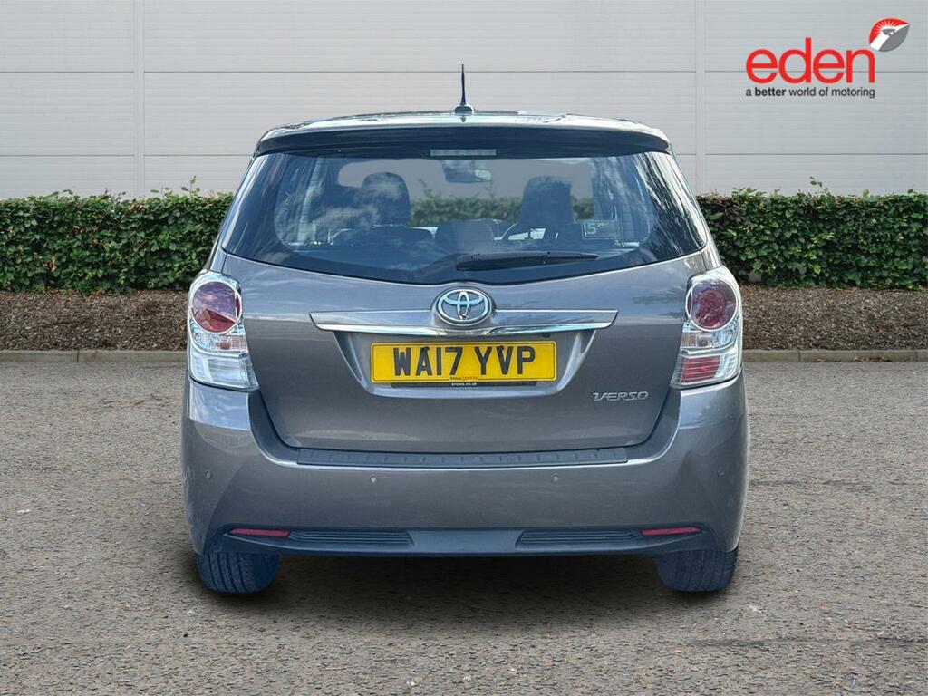 Toyota Verso Icon Brown #6