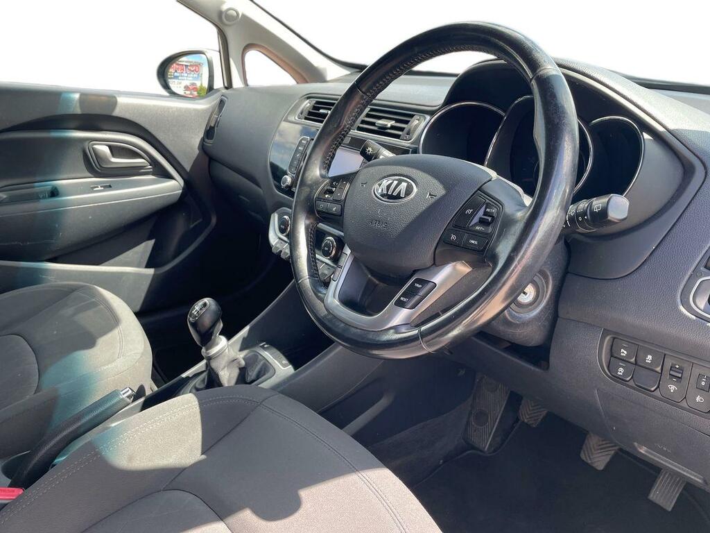 Kia RIO 1.25 Sr7 Hatchback Euro 6 84 Bh White #15