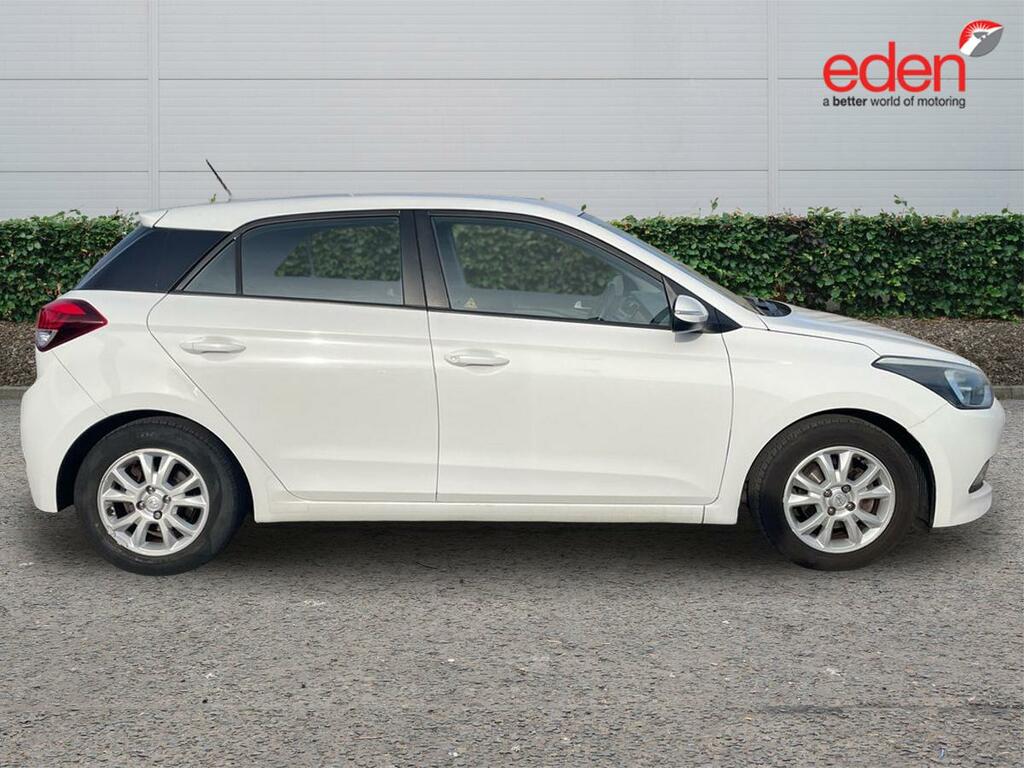 Hyundai I20 Hatchback 1.2 Blue Drive Se Euro 6 Ss 2016 Silver #8