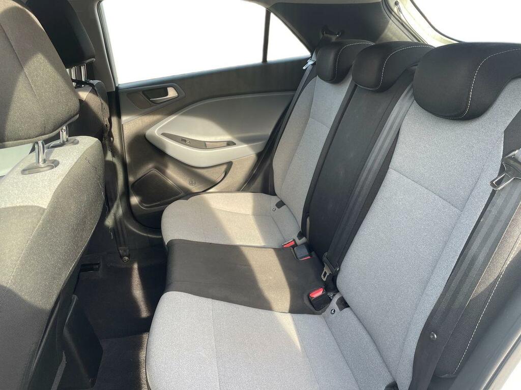 Hyundai I20 Hatchback 1.2 Blue Drive Se Euro 6 Ss 2016 Silver #11