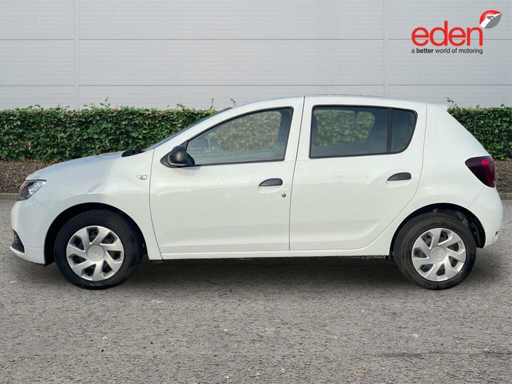 Dacia Sandero Essential White #4