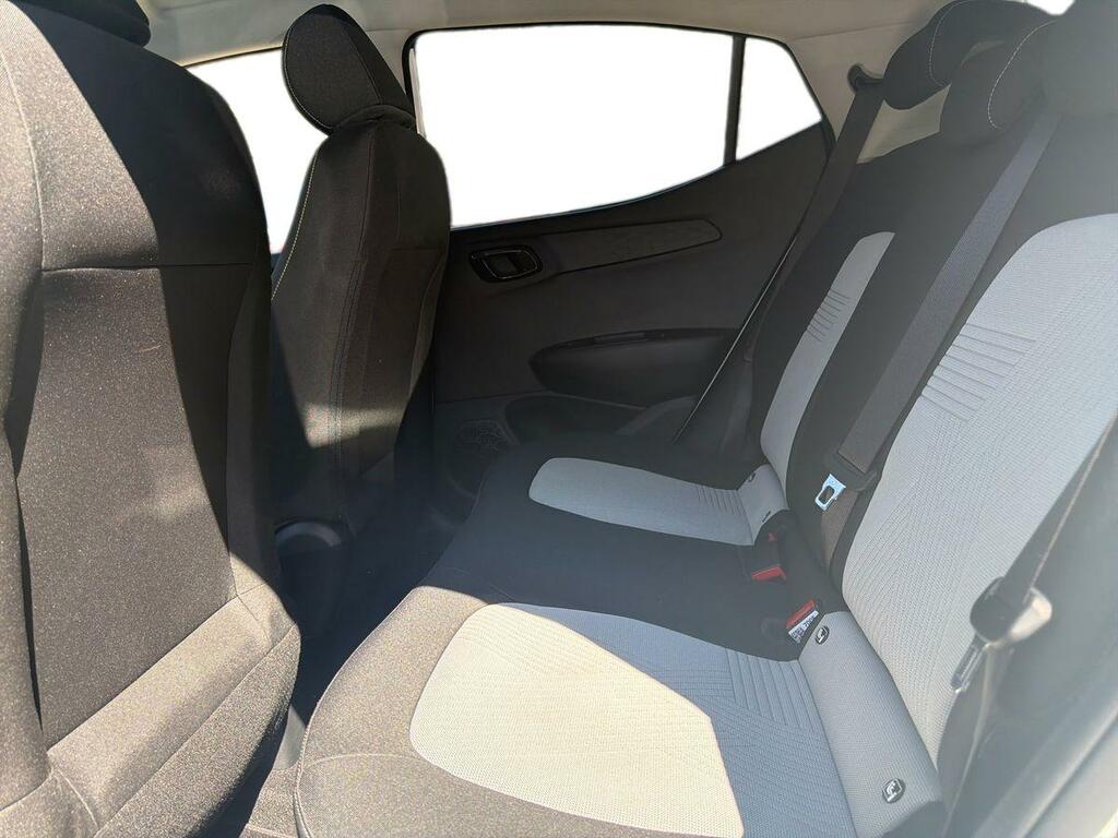 Hyundai I10 1.2 Premium White #11