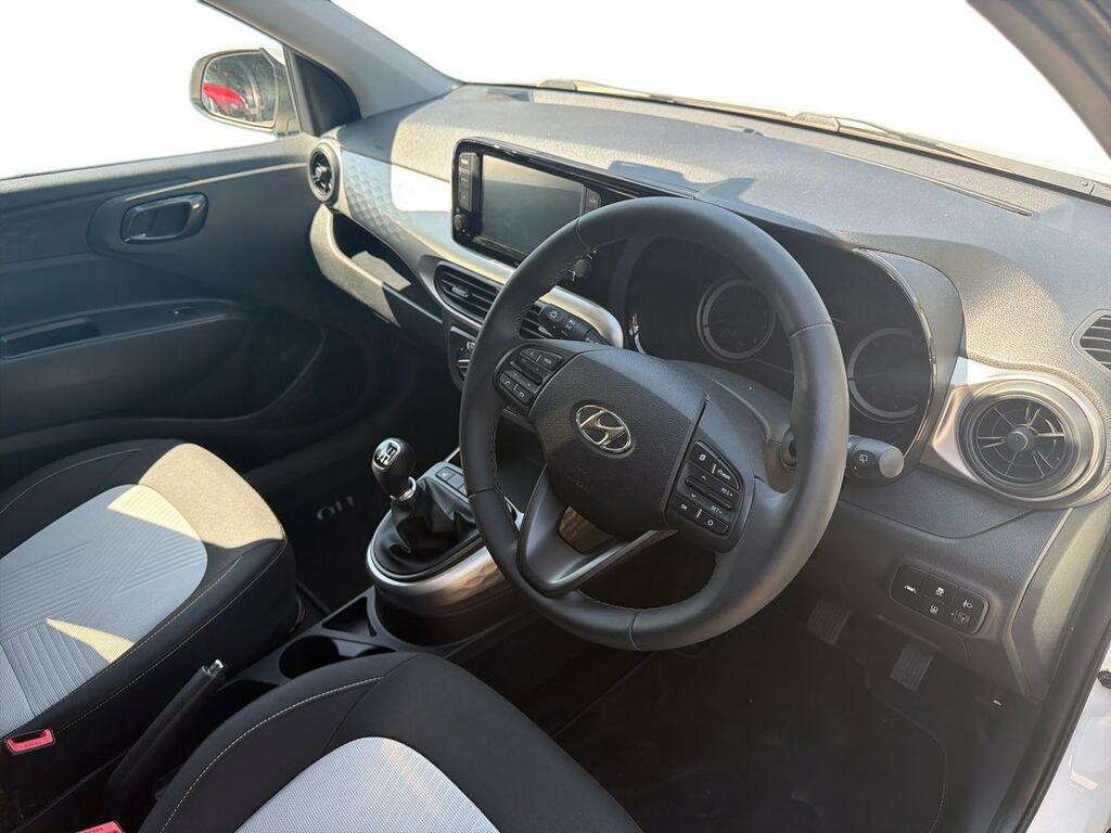 Hyundai I10 1.2 Premium White #15