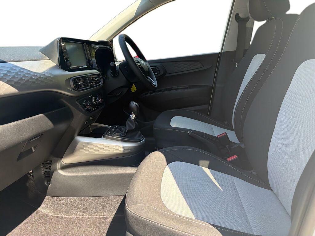 Hyundai I10 1.2 Premium White #10