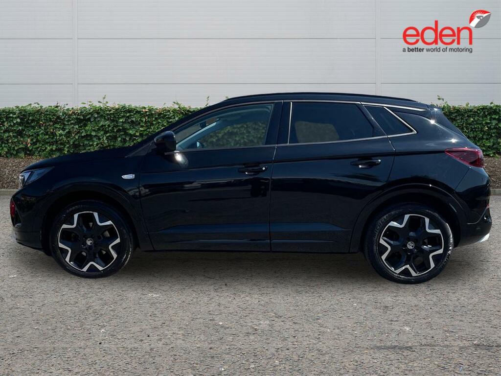Vauxhall Grandland Ultimate Black #4