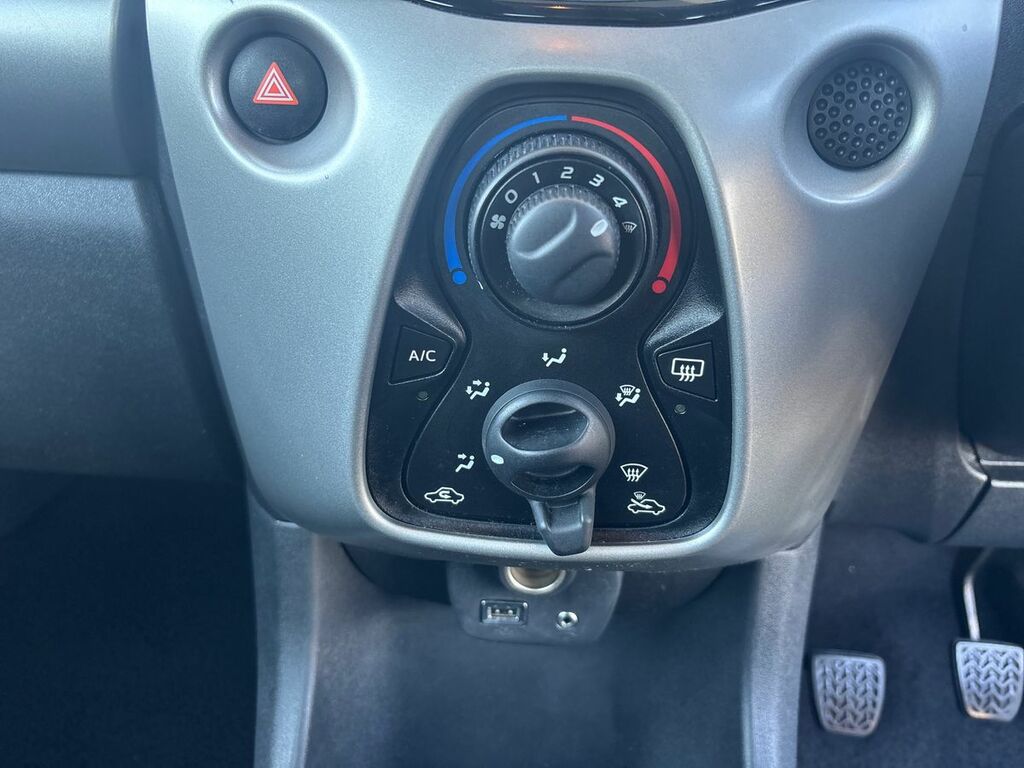 Peugeot 108 1.2 Puretech Roland Garros White #18