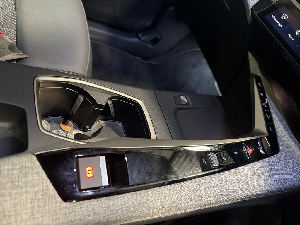 Peugeot 3008 1.2 Hybrid 145 Gt E-dsc6  #19