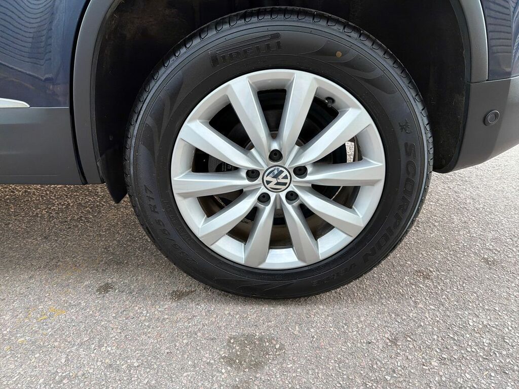 Volkswagen Tiguan Tiguan Match Edition Tdi Bluemotion Technology 4Mo Grey #9