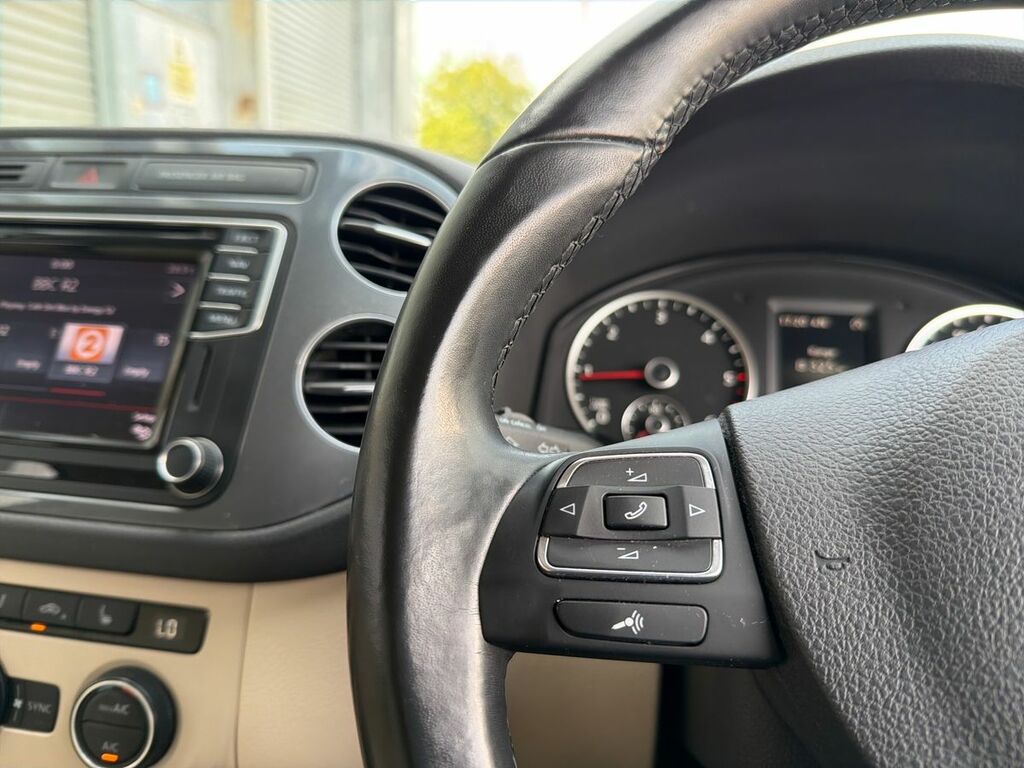 Volkswagen Tiguan Tiguan Match Edition Tdi Bluemotion Technology 4Mo Grey #16