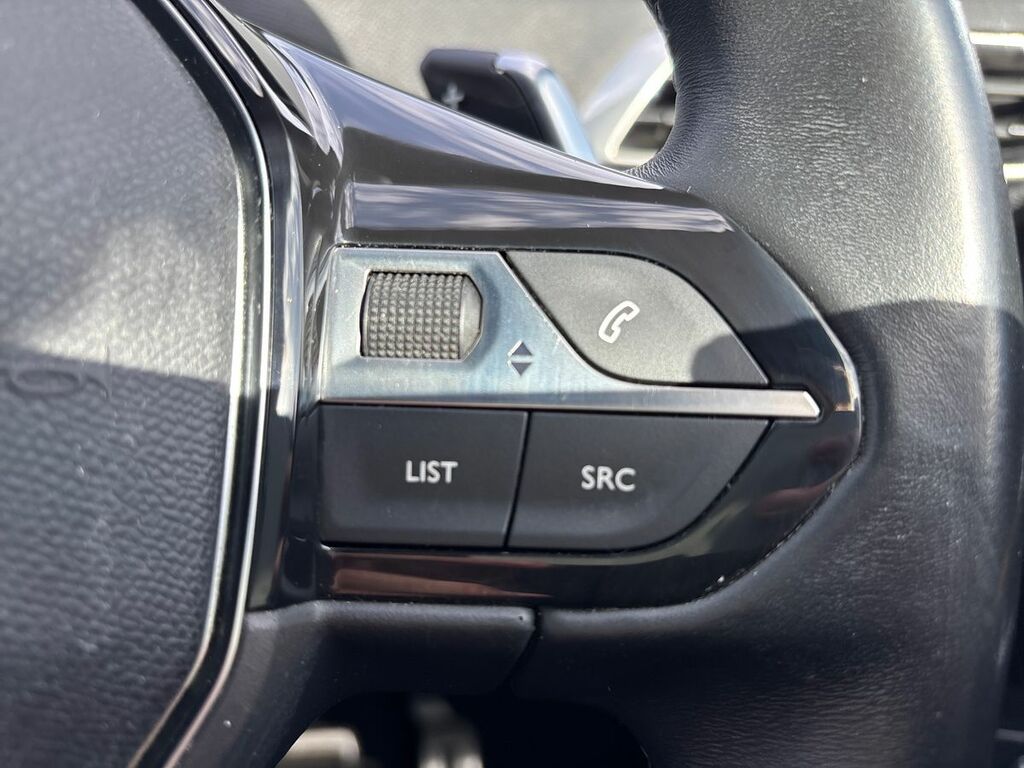 Peugeot 3008 1.2 Puretech Allure Eat8 White #17