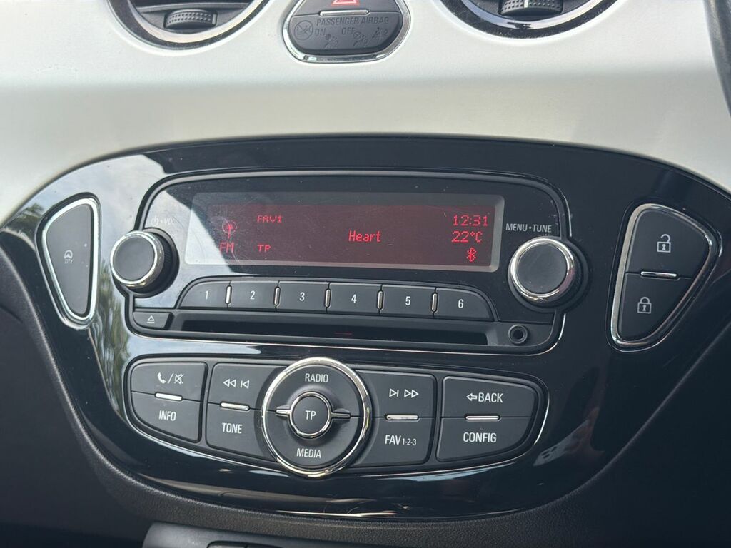 Vauxhall Adam 1.4 16V Glam Hatchback Euro 5 8 White #27