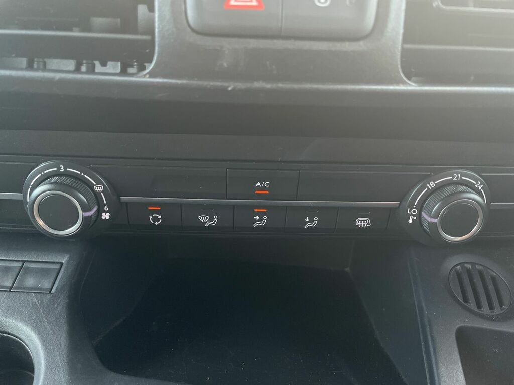 Citroen Berlingo 1.5 Bluehdi Feel 130Ps 5 Seat Eat8 Black #18