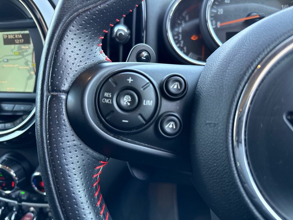 Mini Countryman 1.5 Cooper Suv 6Spd All4 Euro 6 S Red #16