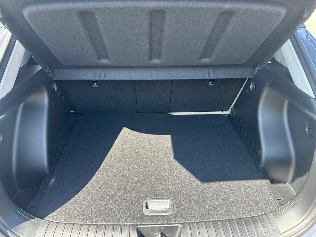 Hyundai Kona 1.6 Gdi Hybrid Ultimate Dct White #12