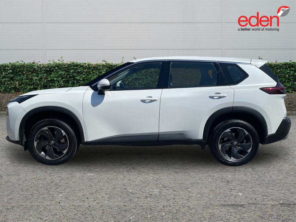 Nissan X-Trail Acenta Premium White #4