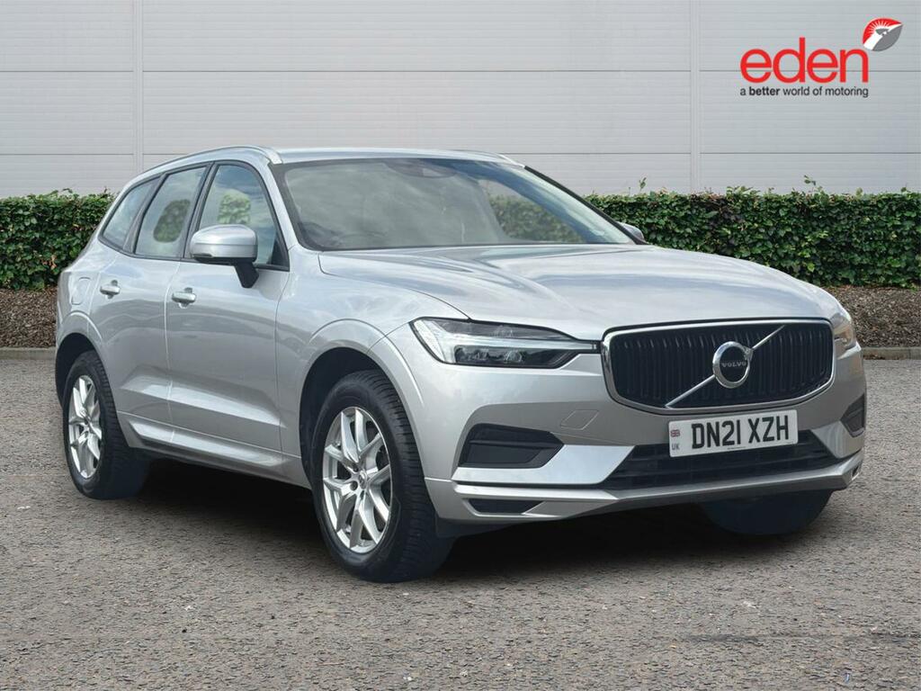 Volvo XC60 Momentum Silver