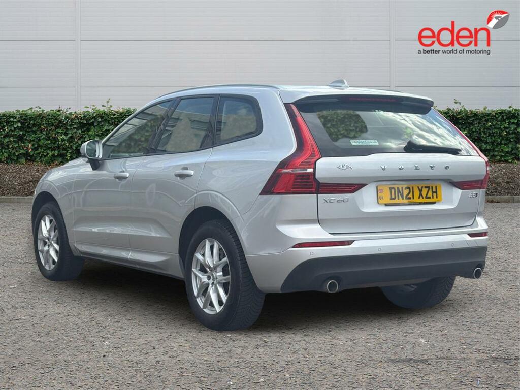 Volvo XC60 Momentum Silver #5