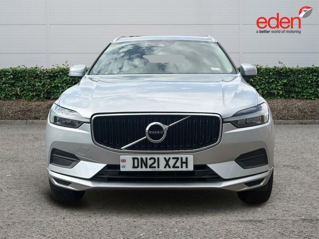 Volvo XC60 Momentum Silver #2