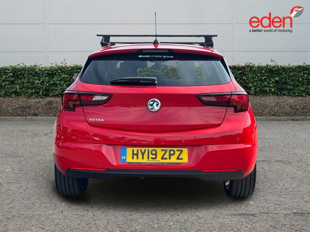 Vauxhall Astra Griffin Red #6