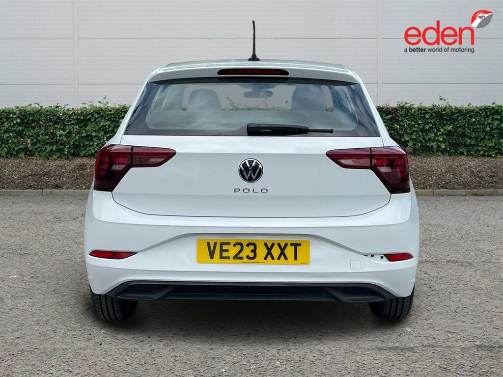 Volkswagen Polo Life White #6