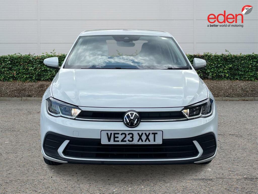 Volkswagen Polo Life White #2