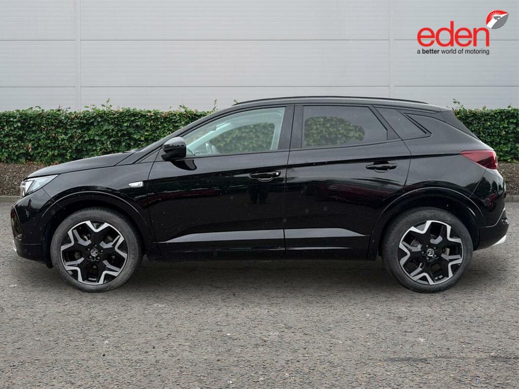 Vauxhall Grandland Ultimate Black #4