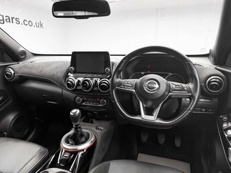 Nissan Juke 1.0 Dig-t 114 Tekna Red #2