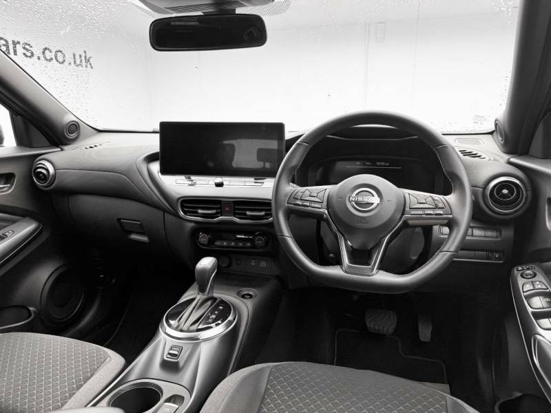 Nissan Juke 1.6 Hybrid N-connecta Black #2