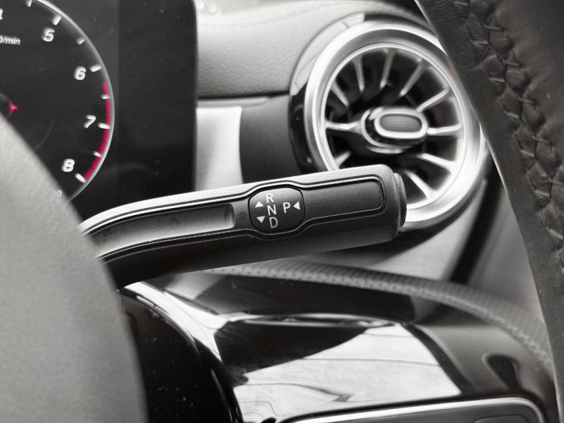 Mercedes-Benz CLA Class Cla 180 Amg Line Premium Tip White #3