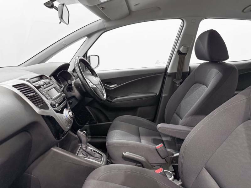 Hyundai Ix20 1.6 Crdi Blue Drive Se - 35 Road Tax 12 Months Grey #9