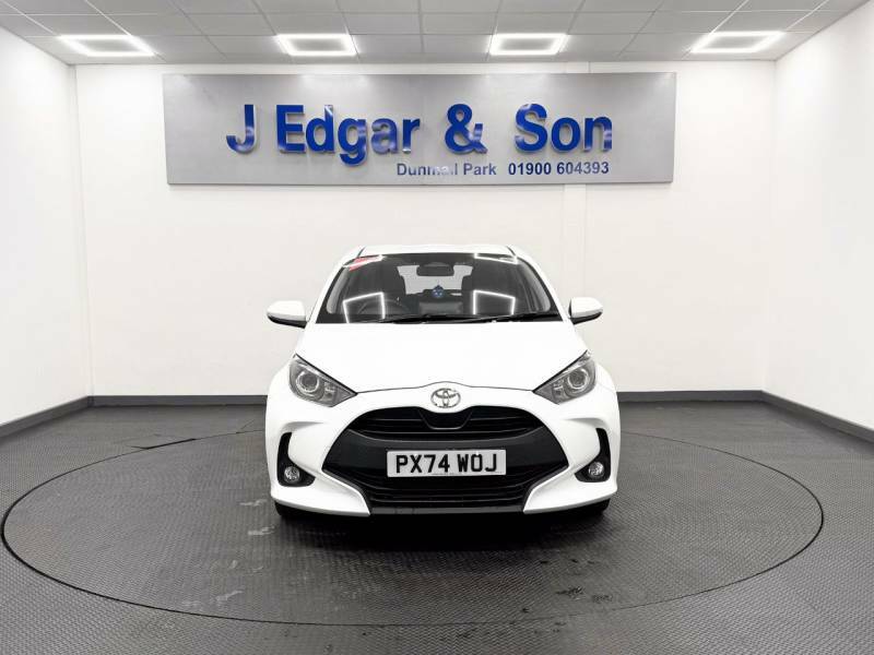 Toyota Yaris 1.5 Hybrid Icon Cvt White