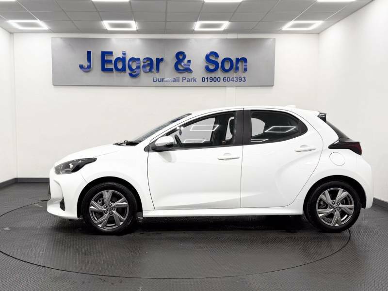 Toyota Yaris 1.5 Hybrid Icon Cvt White #3
