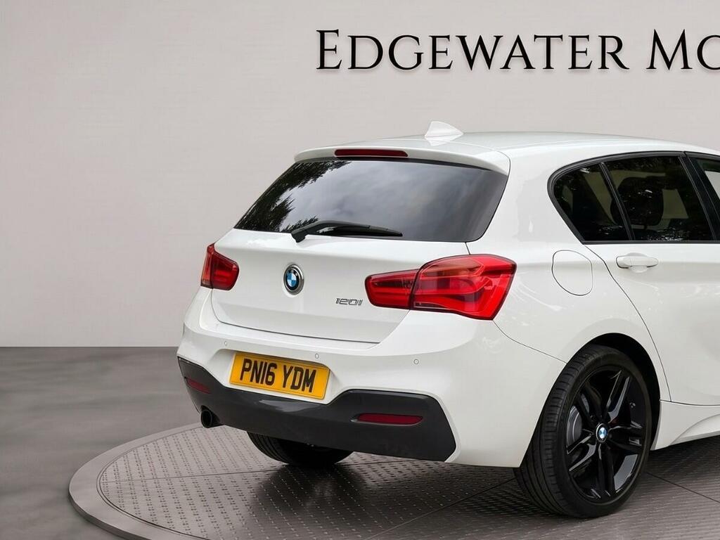 BMW 1 Series 118I M Sport White #30