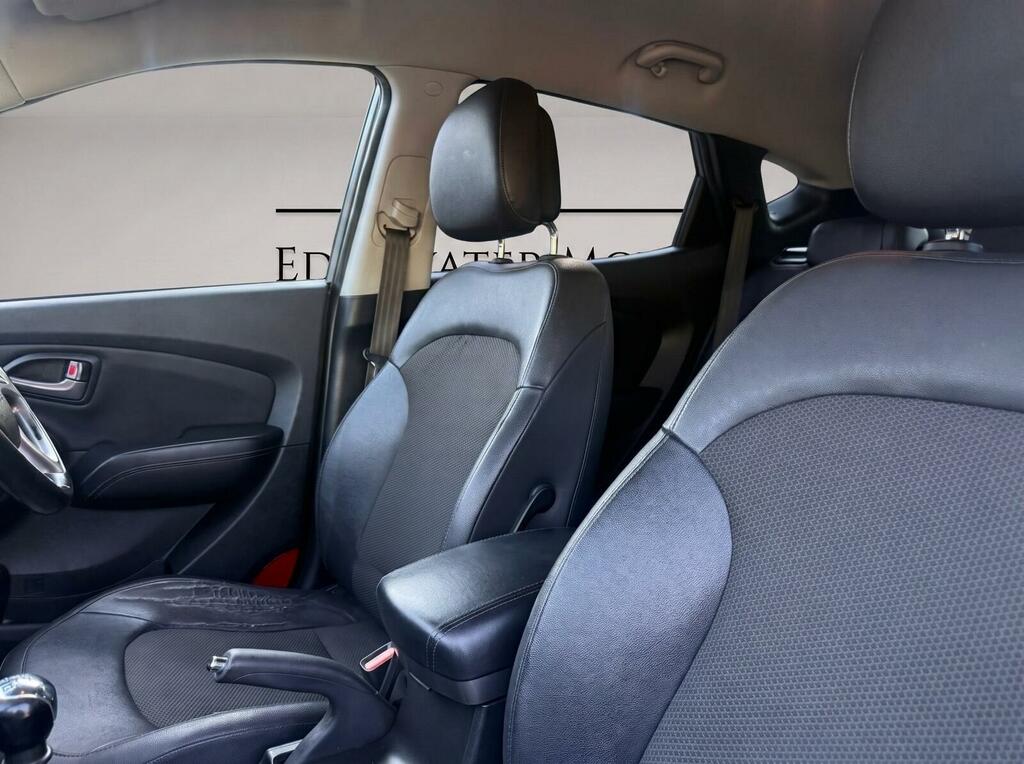 Hyundai Ix35 2.0 Crdi Premium 4Wd Fsh Sat Nav Pan Roof White #46