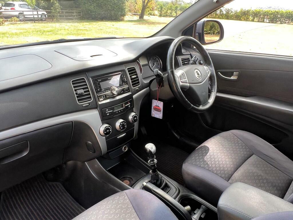 SsangYong Korando Sports 2.0Ex Doublecab 4Wd 4X4 Pickup 153Bhp No Va White #13