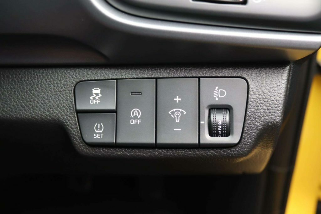 Kia Stonic 1.0 T-gdi Mhev Connect Euro 6 Ss Yellow #17