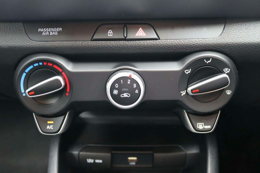 Kia Stonic 1.0 T-gdi Mhev Connect Euro 6 Ss Yellow #23