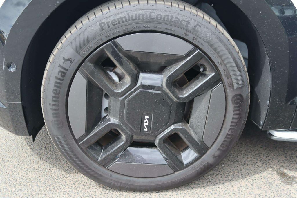 Kia EV9 99.8Kwh Air Suv Rwd 200 Bhp Black #5