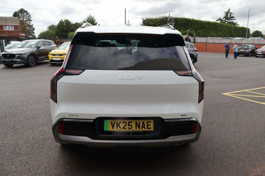 Kia EV9 99.8Kwh Air Suv Rwd 200 Bhp Black #11