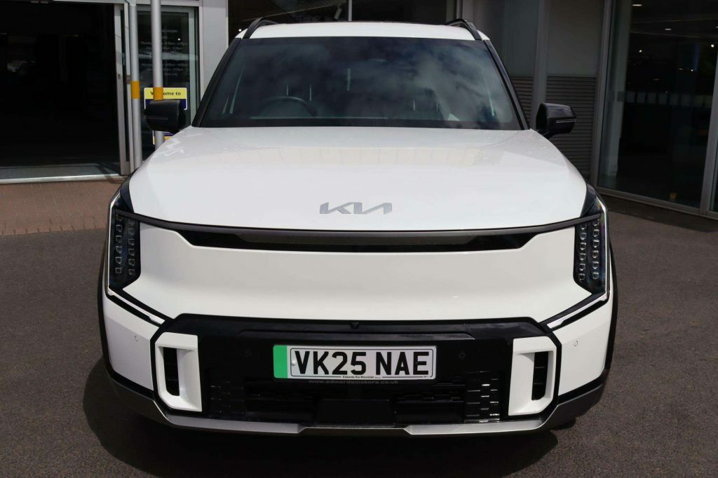 Kia EV9 99.8Kwh Air Suv Rwd 200 Bhp Black #3