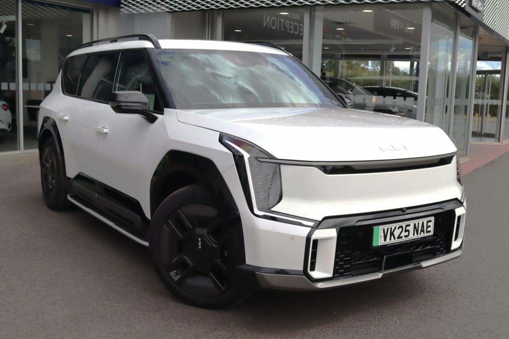 Kia EV9 99.8Kwh Air Suv Rwd 200 Bhp Black #1