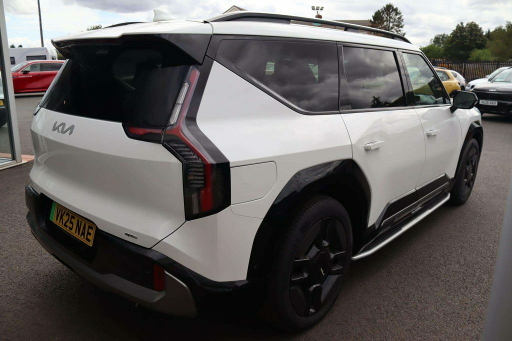 Kia EV9 99.8Kwh Air Suv Rwd 200 Bhp Black #15