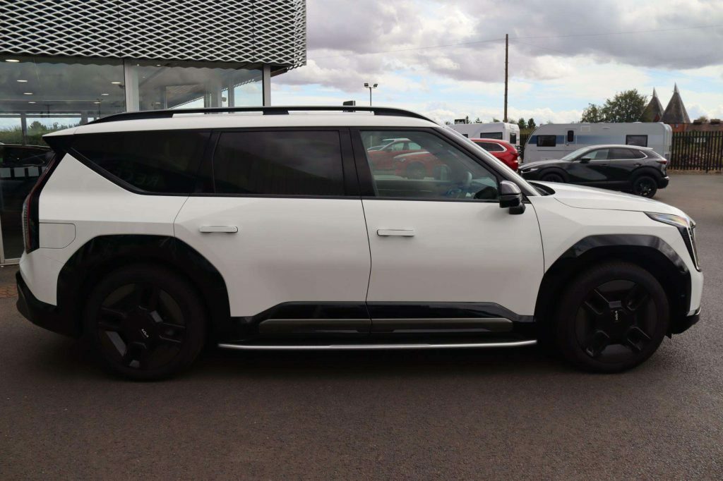 Kia EV9 99.8Kwh Air Suv Rwd 200 Bhp Black #17