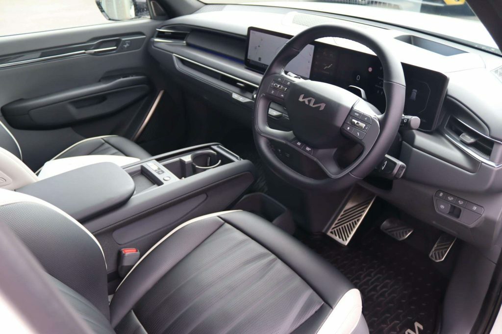 Kia EV9 99.8Kwh Air Suv Rwd 200 Bhp Black #19