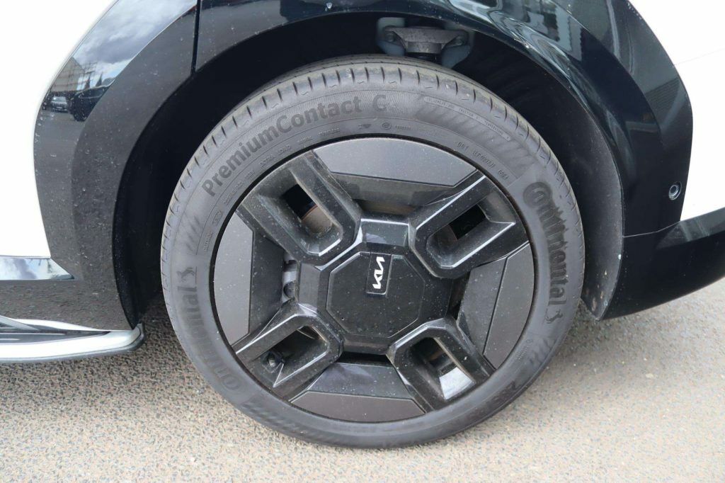 Kia EV9 99.8Kwh Air Suv Rwd 200 Bhp Black #9