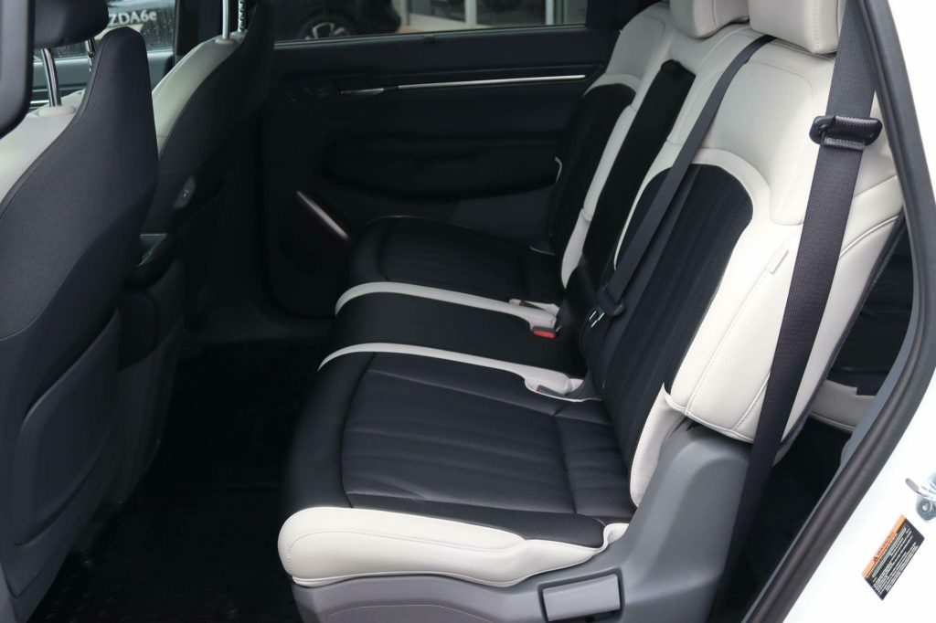 Kia EV9 99.8Kwh Air Suv Rwd 200 Bhp Black #8