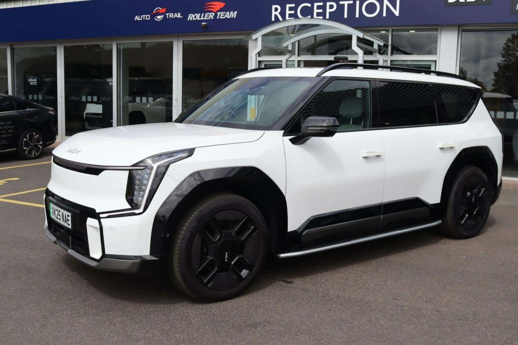 Kia EV9 99.8Kwh Air Suv Rwd 200 Bhp Black #4
