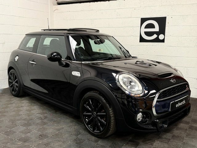 Mini Hatch 2.0 Cooper S Hatchback Euro 6 S S MT66VYR Black