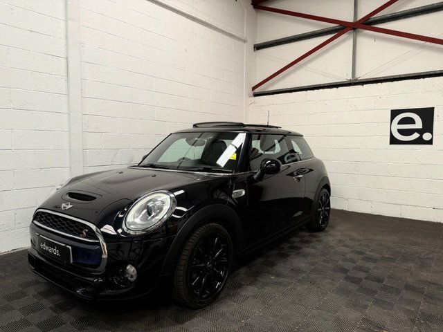 Mini Hatch 2.0 Cooper S Hatchback Euro 6 S S MT66VYR Black #2