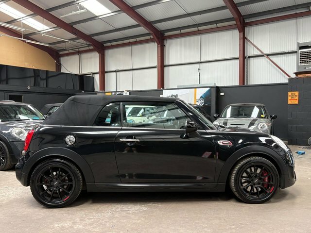 Mini Convertible 2.0 John Cooper Works Convertible Black #3